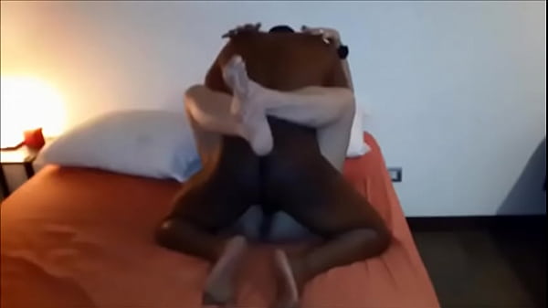 Insta = nunnilandia puta famosa Claudia Ybarra de Glew con el negro