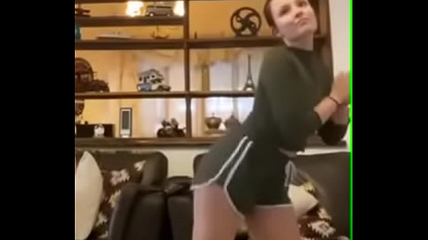 Larissa Manoela Gostosa Dançando